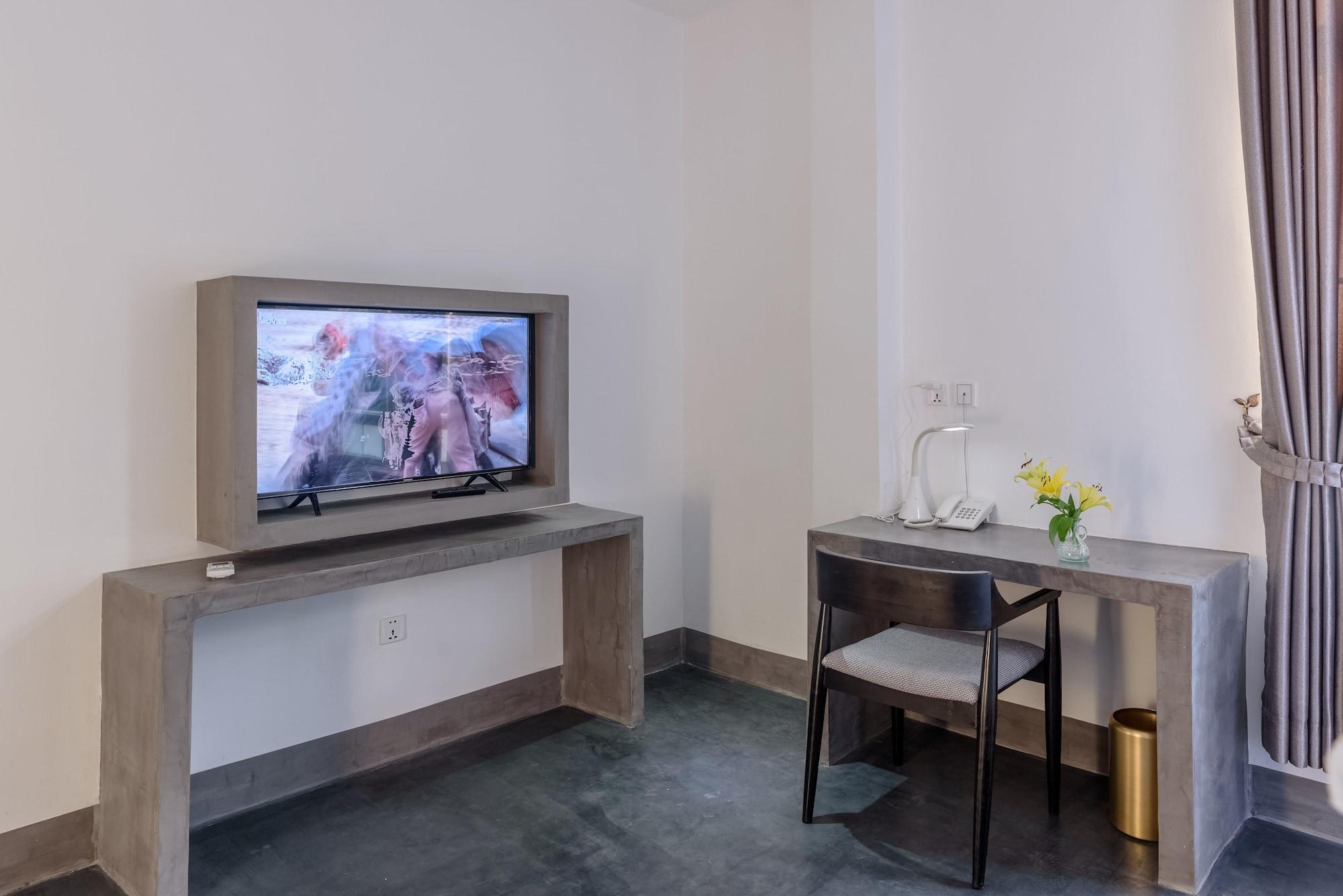 Hotel De L'Homme Phnom Penh Zewnętrze zdjęcie