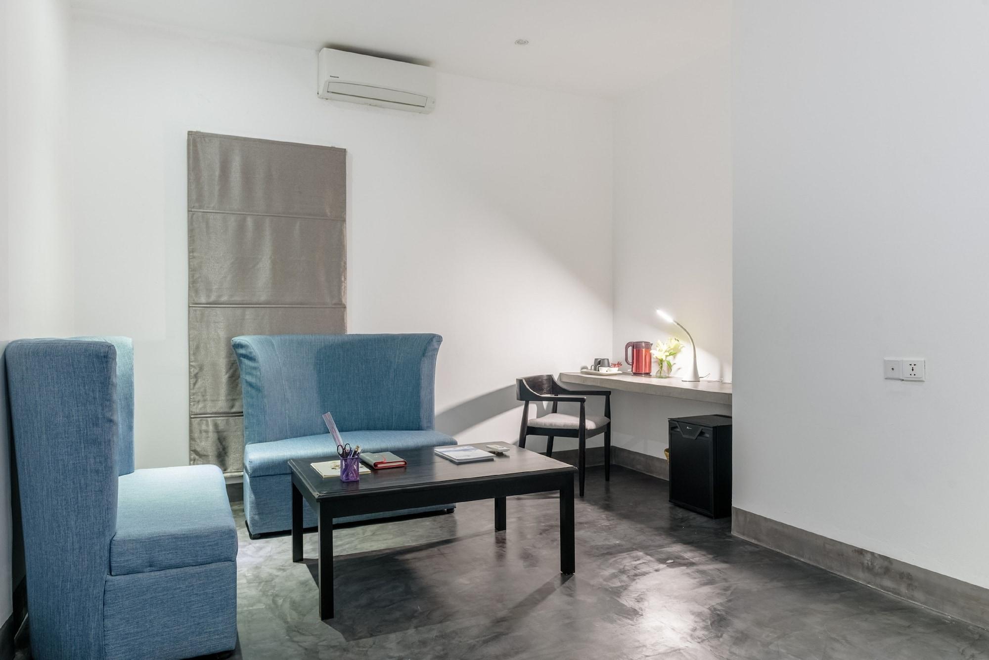 Hotel De L'Homme Phnom Penh Zewnętrze zdjęcie
