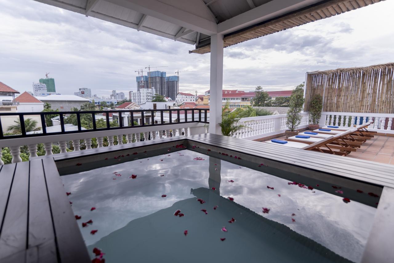 Hotel De L'Homme Phnom Penh Zewnętrze zdjęcie