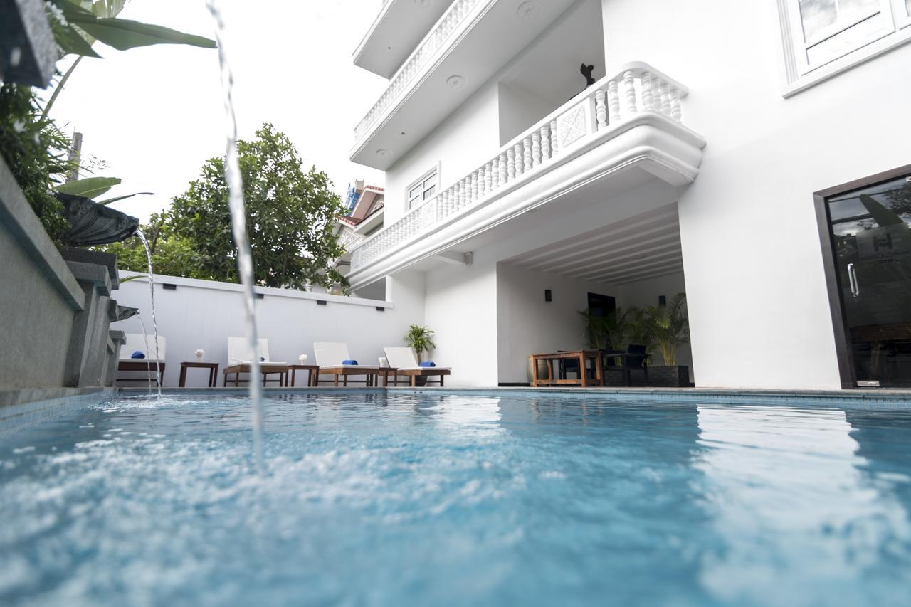 Hotel De L'Homme Phnom Penh Zewnętrze zdjęcie