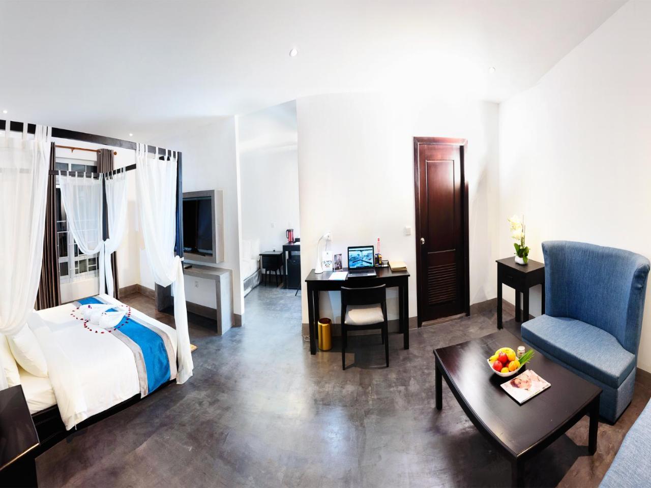 Hotel De L'Homme Phnom Penh Zewnętrze zdjęcie
